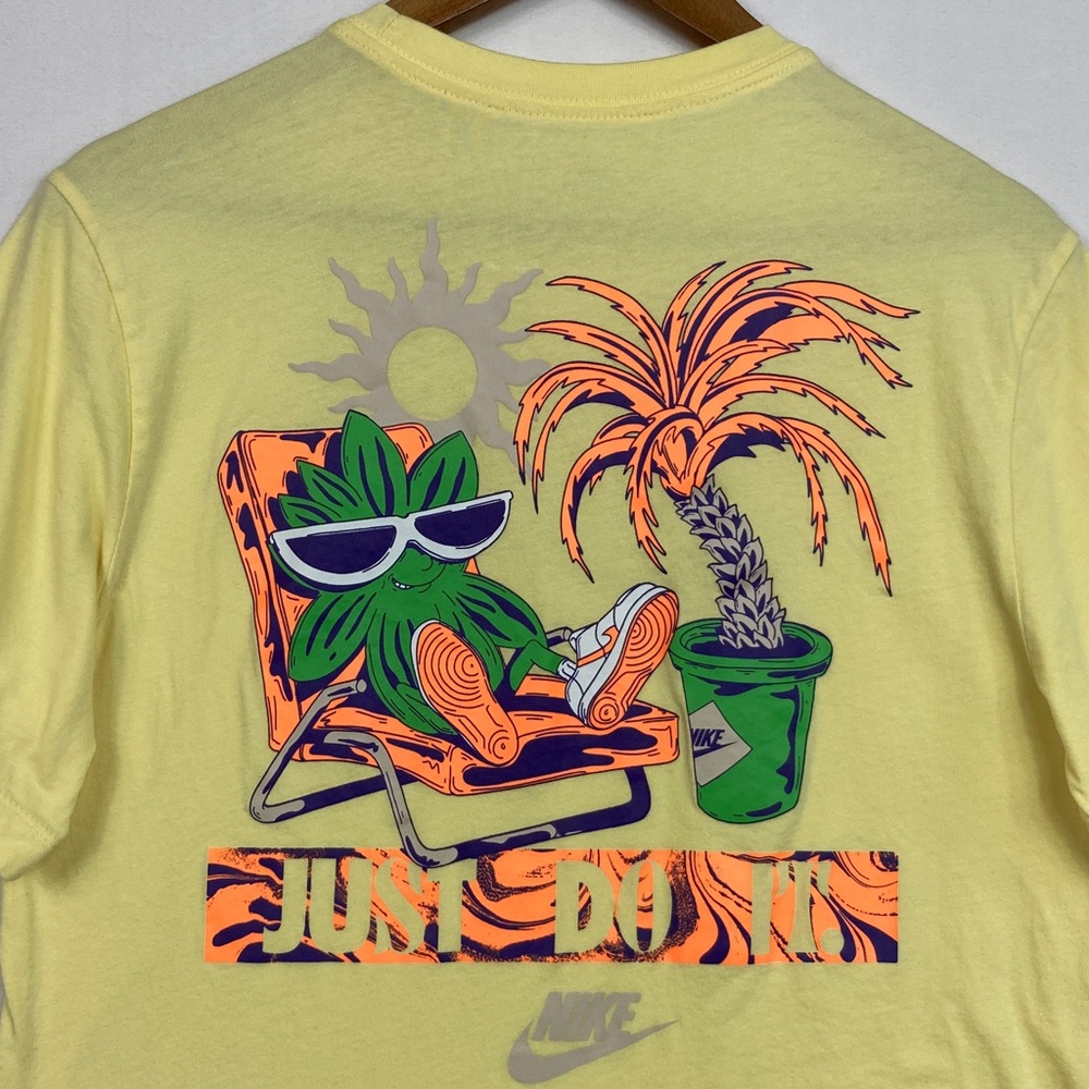 Nike Yellow Tropical 'Just Do It' Graphic Tee 100% cotton $discounted shipping$